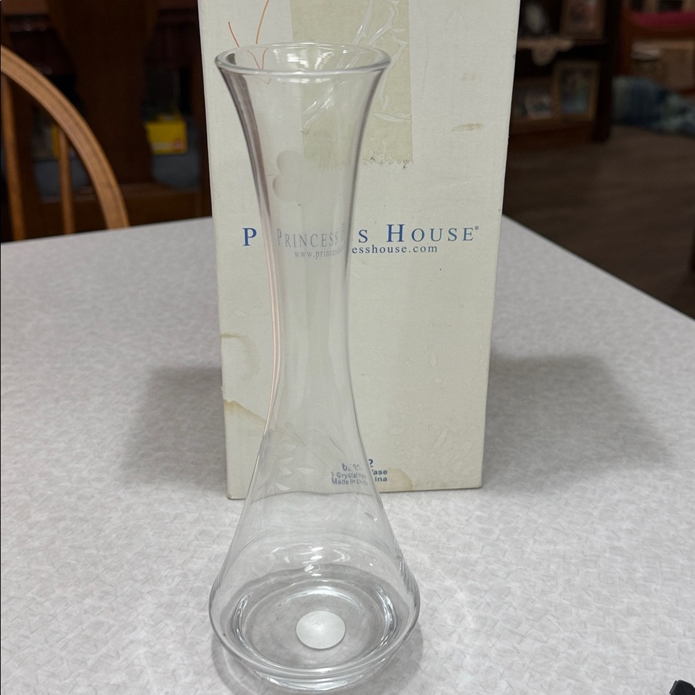 Princess House crystal vase item 6292 NIB 9” tall - Picture 2 of 7